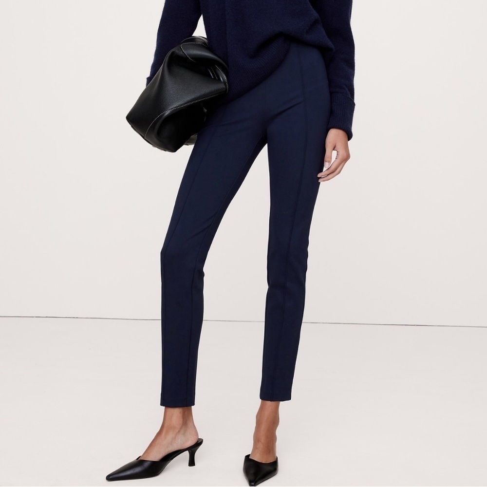 NWT! Banana Republic Hyper Navy Blue Skinny Everywhere Ponte Pant 761465 🩶